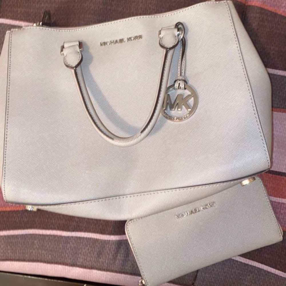 Grey Michael Kors Handbag & wallet
